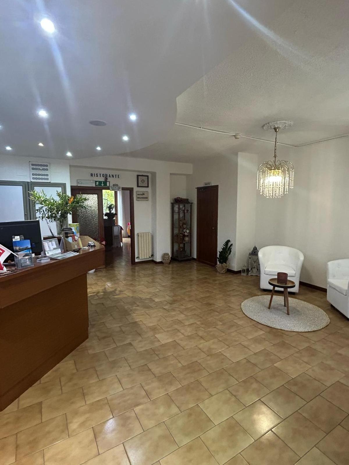 Hotel Belvedere Passignano sul Trasimeno Εξωτερικό φωτογραφία